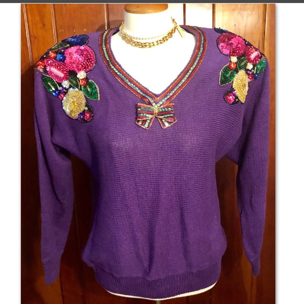 SEQUIN BEADED BOW SWEATER